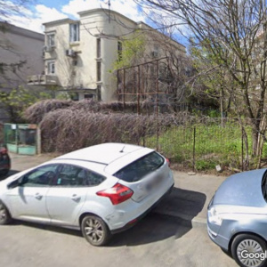 VAND TEREN INTRAVILAN 422 MP SECTOR 1 ZONA MIHALACHE/DOMENII PRET 360.000