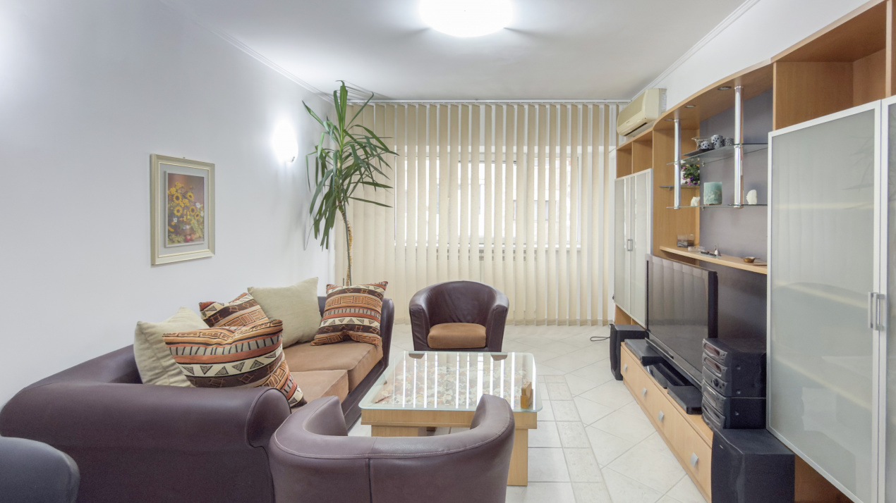 Vânzare apartament 3 camere – Ultracentral, Bloc Scala, Bd. Magheru