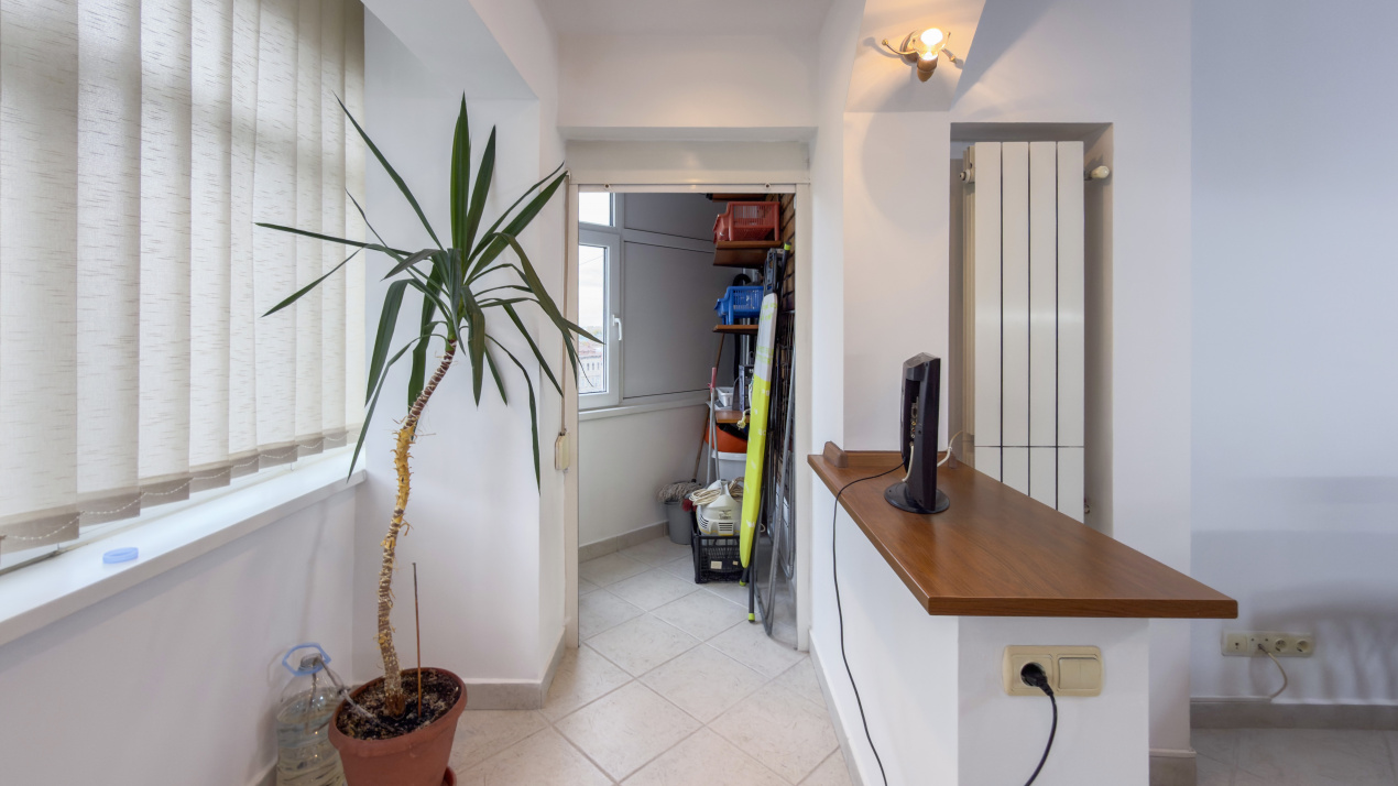 Vânzare apartament 3 camere – Ultracentral, Bloc Scala, Bd. Magheru