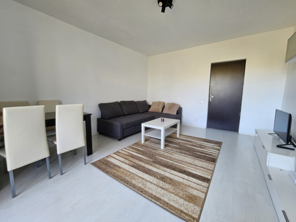 LUCREȚIU PĂTRAȘCANU – COSTIN GEORGIAN, GARSONIERĂ MODERNĂ, ETAJ 3