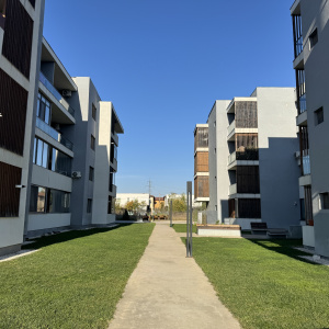 Apartament de inchiriat - suprafata generoasa