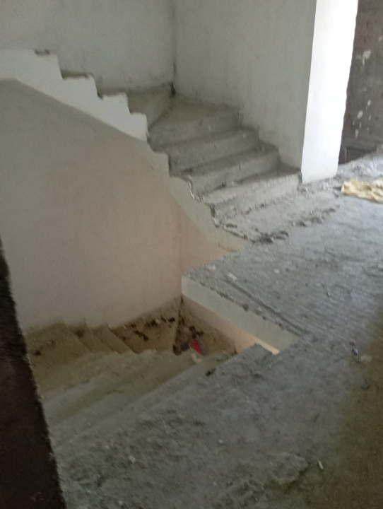 Vând bloc locuințe colective la roșu, stradal – Șos. Chitilei