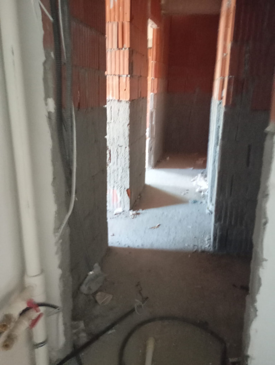 Vând bloc locuințe colective la roșu, stradal – Șos. Chitilei