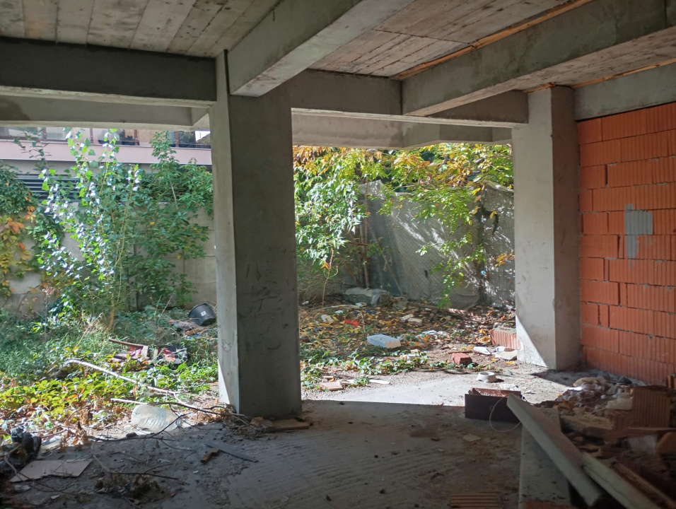 Vând bloc locuințe colective la roșu, stradal – Șos. Chitilei