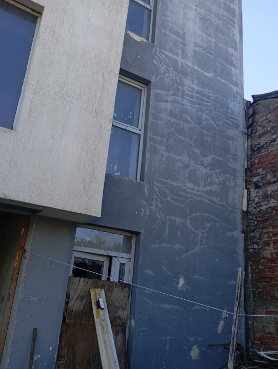 Vând bloc locuințe colective la roșu, stradal – Șos. Chitilei