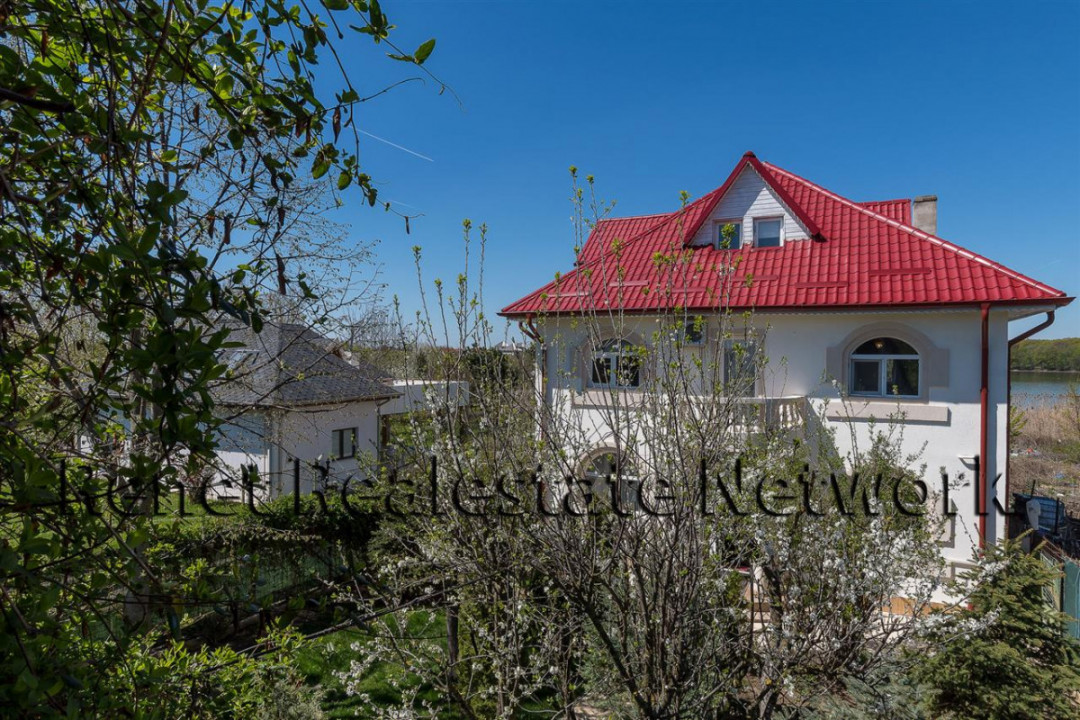 O Poveste de Vis pe Malul Lacului Snagov