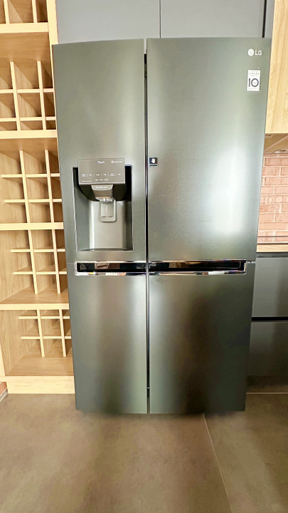 2 camere complet mobilat si utilat, parcare subterana, incalzire in pardoseala