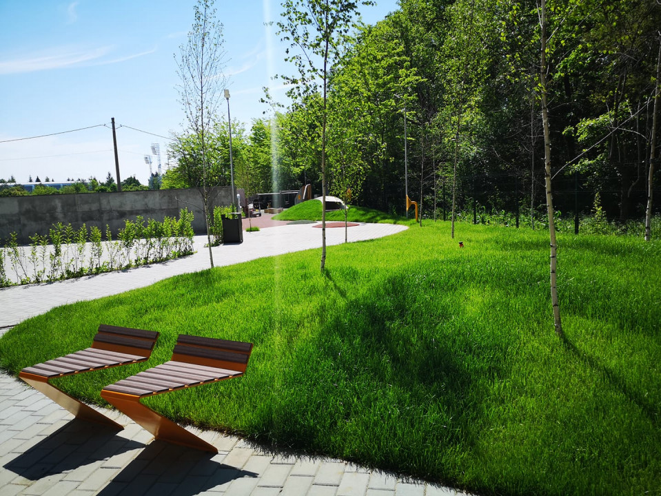 2 camere complet mobilat si utilat, parcare subterana, incalzire in pardoseala