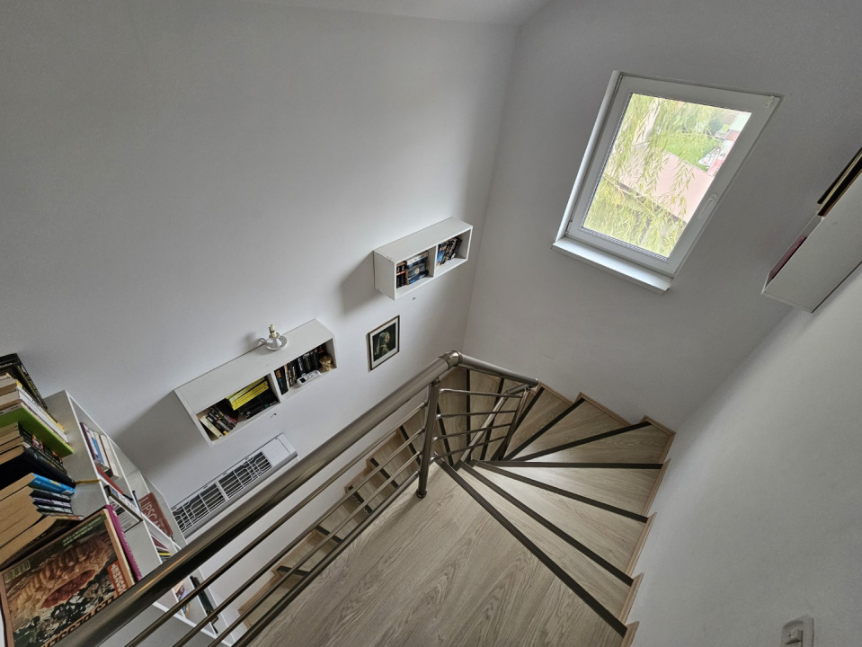 VIDRA – COMPLEX DEALUL VERDE, CASA 4 CAMERE, 135MP Utili!