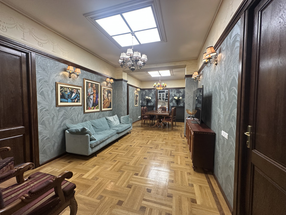 ARMENEASCA APARTAMENT 6 CAMERE 190 MP!