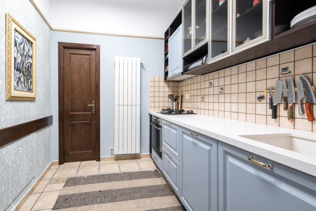 ARMENEASCA, PARTER IN BLOC ART DECO, 6 CAMERE 190 MP!