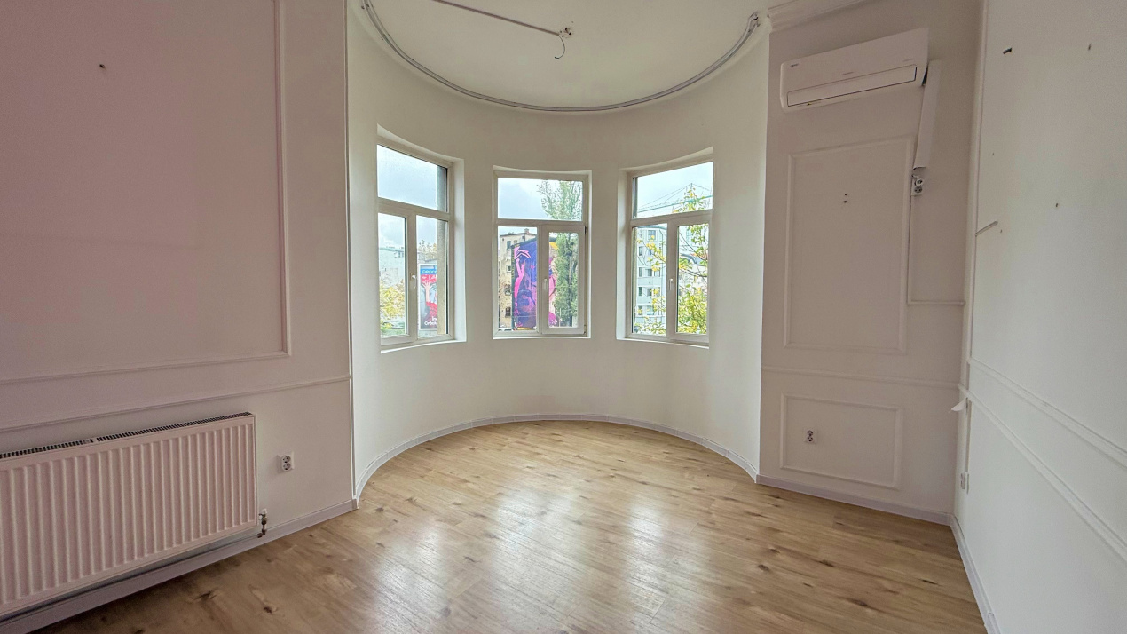 2 camere Dorobanti, et 1, fara risc seismic, centrala proprie, ideal birouri