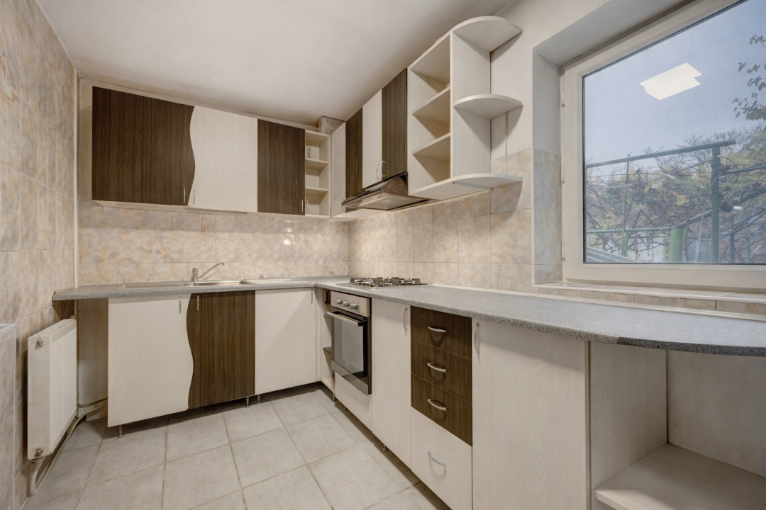 VIILOR - ECHINOCTIULUI, CASA 211 MP UTILI, LOT 460 MP!