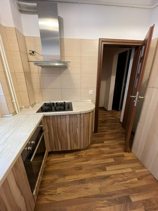 Apartament 3 camere Unirii – ideal pentru locuință sau B&B