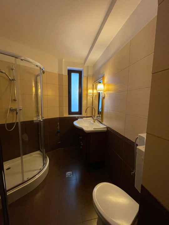 Apartament 3 camere Unirii – ideal pentru locuință sau B&B