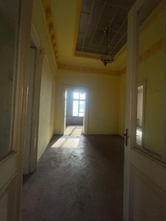  Imobil istoric de vânzare în Centrul Vechi, București