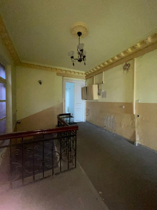  Imobil istoric de vânzare în Centrul Vechi, București