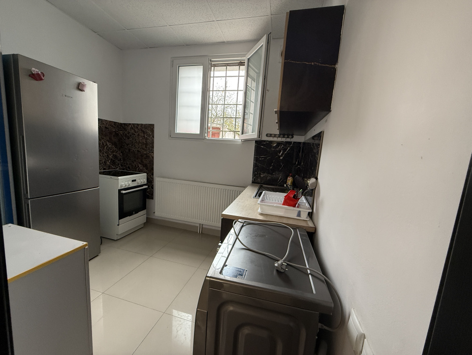 Locatie cu 12 patruri pentru muncitori straini, cu posibilitate de parcare !