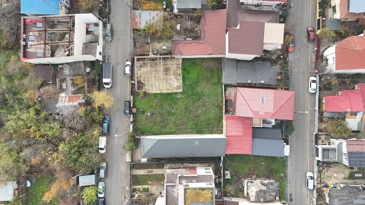 Teren constructie Luica