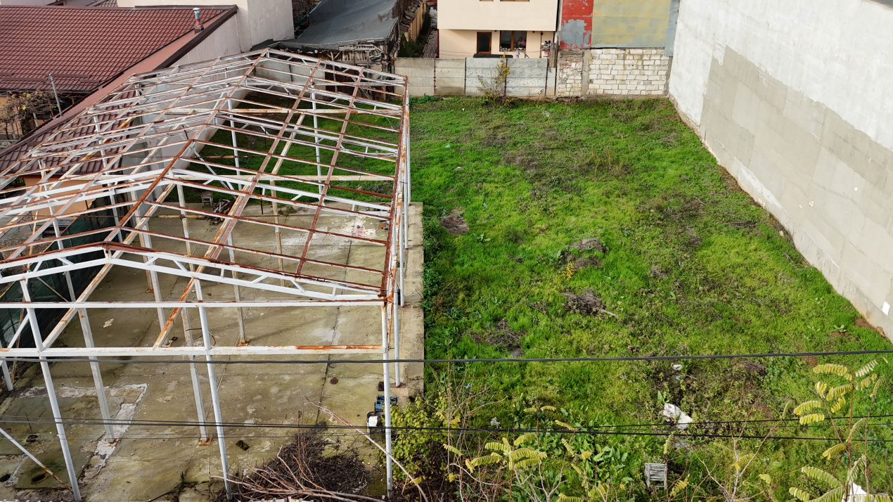 Teren constructie Luica