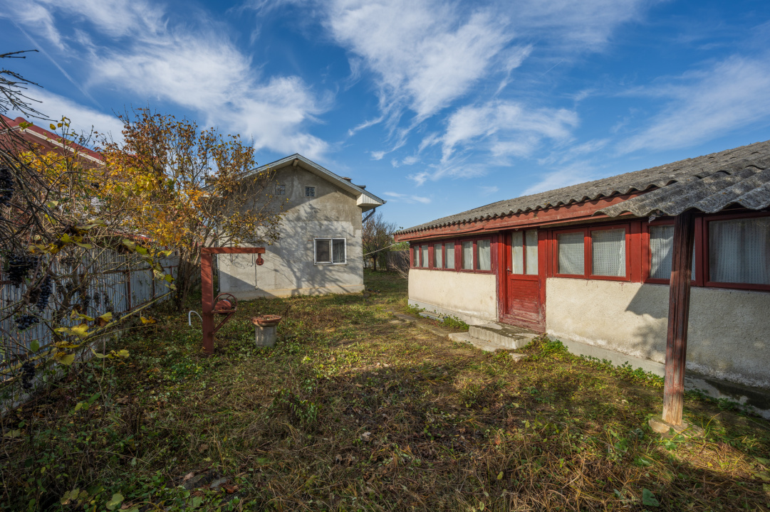 SNAGOV – CENTRAL, CASA 144 MP, LOT 1000 MP!