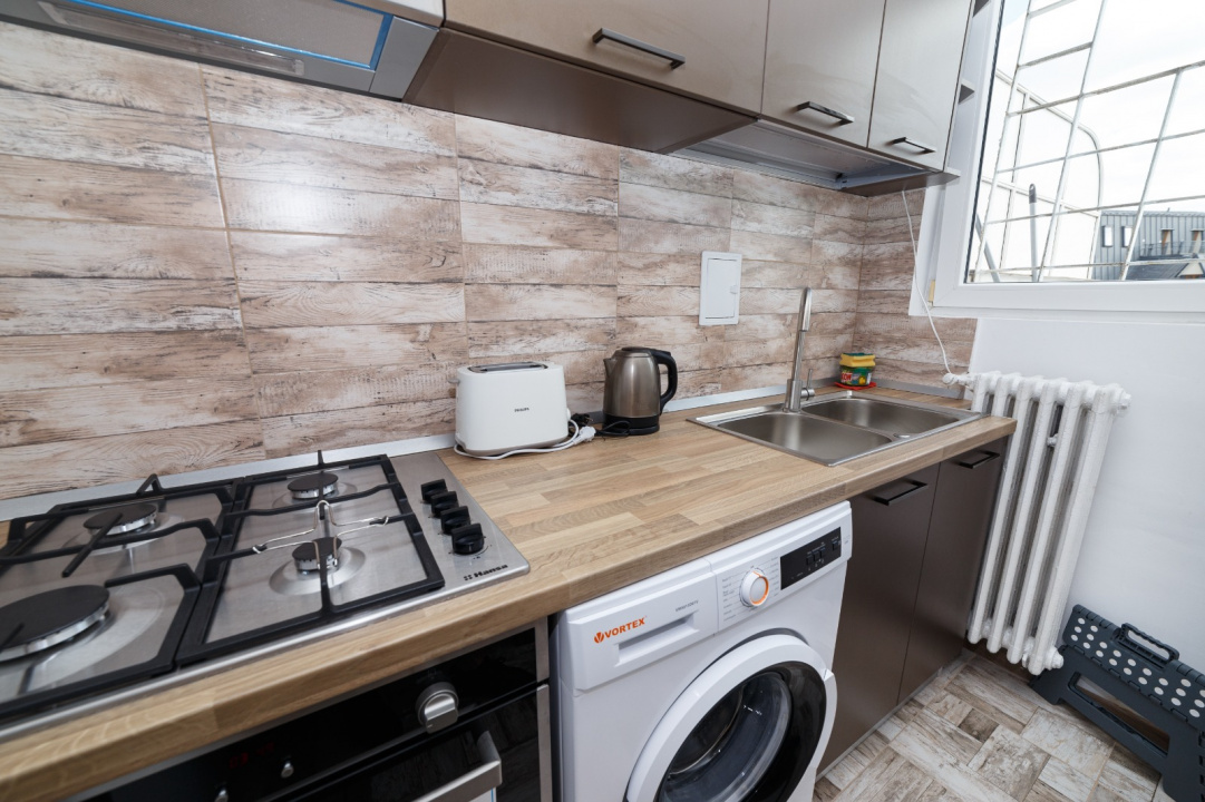 Apartament de închiriat – Universitate | 2 camere | Terasă 40 mp