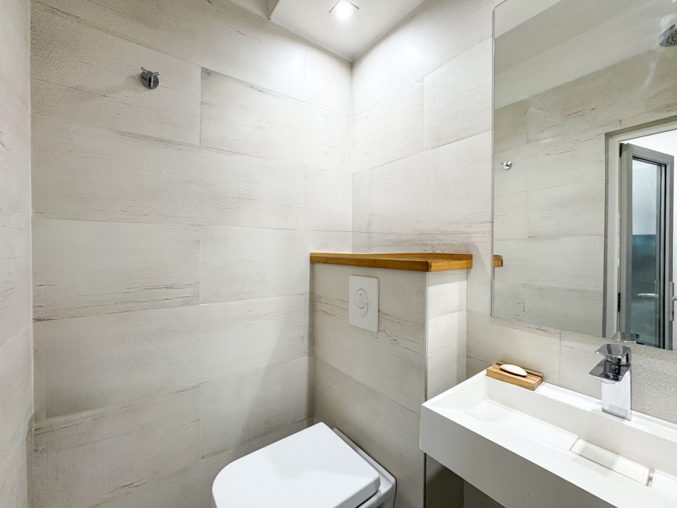 Piata Alba Iulia, garsoniera confort II. Investitie excelenta.