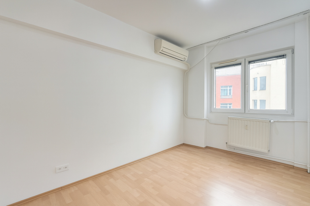 Lacul Tei – Teiul Doamnei, Etaj 3, 2 balcoane , Orientare VEST, Bloc reabilitat