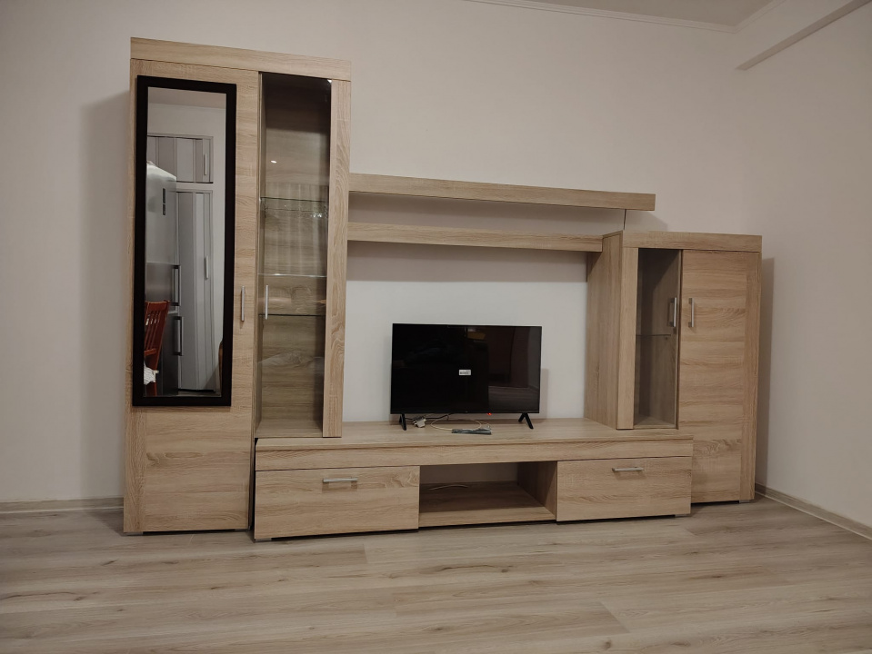 Eroii Revolutiei, doua minute metrou