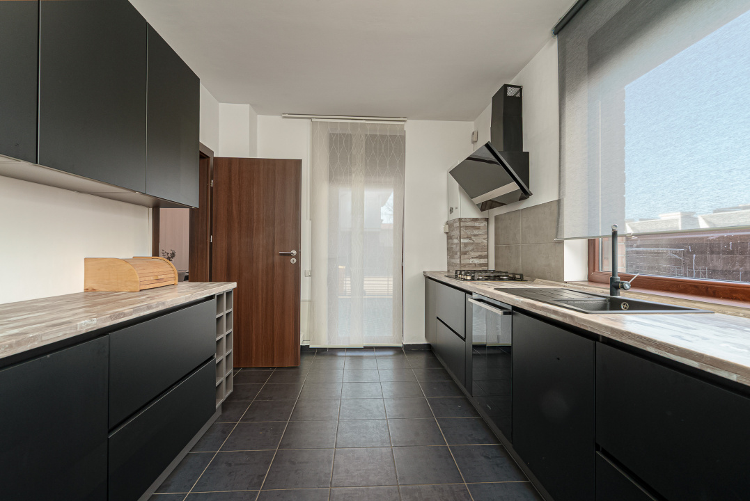 Casă ideală pentru familie–4 camere, curte amenajată, complex privat-securizat