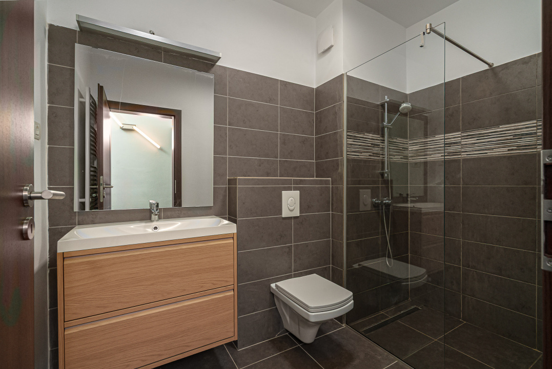 Casă ideală pentru familie–4 camere, curte amenajată, complex privat-securizat