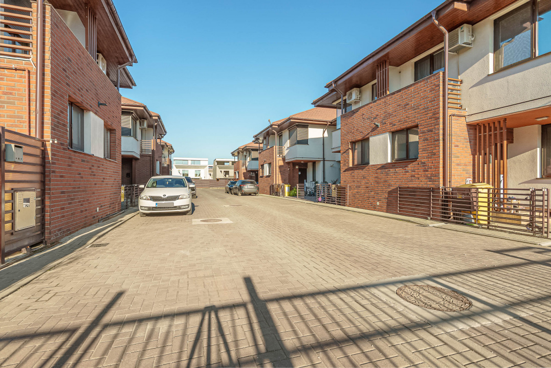 Casă ideală pentru familie–4 camere, curte amenajată, complex privat-securizat