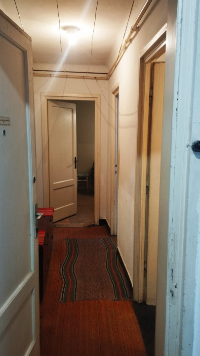 SUPER OCAZIE – Apartament 2 camere decomandat, Sinaia –  Preț: 50.000 EUR