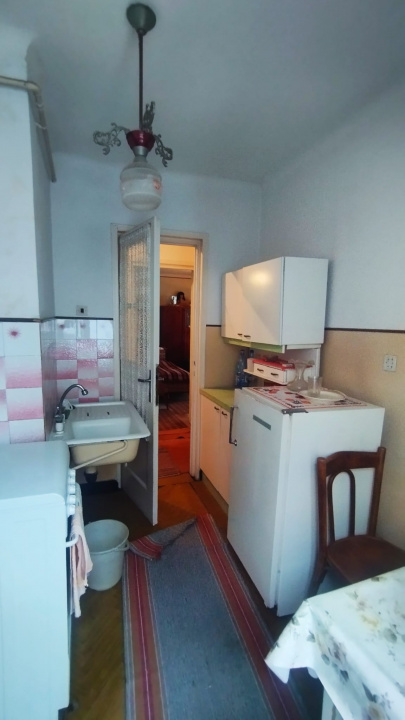 SUPER OCAZIE – Apartament 2 camere decomandat, Sinaia –  Preț: 50.000 EUR