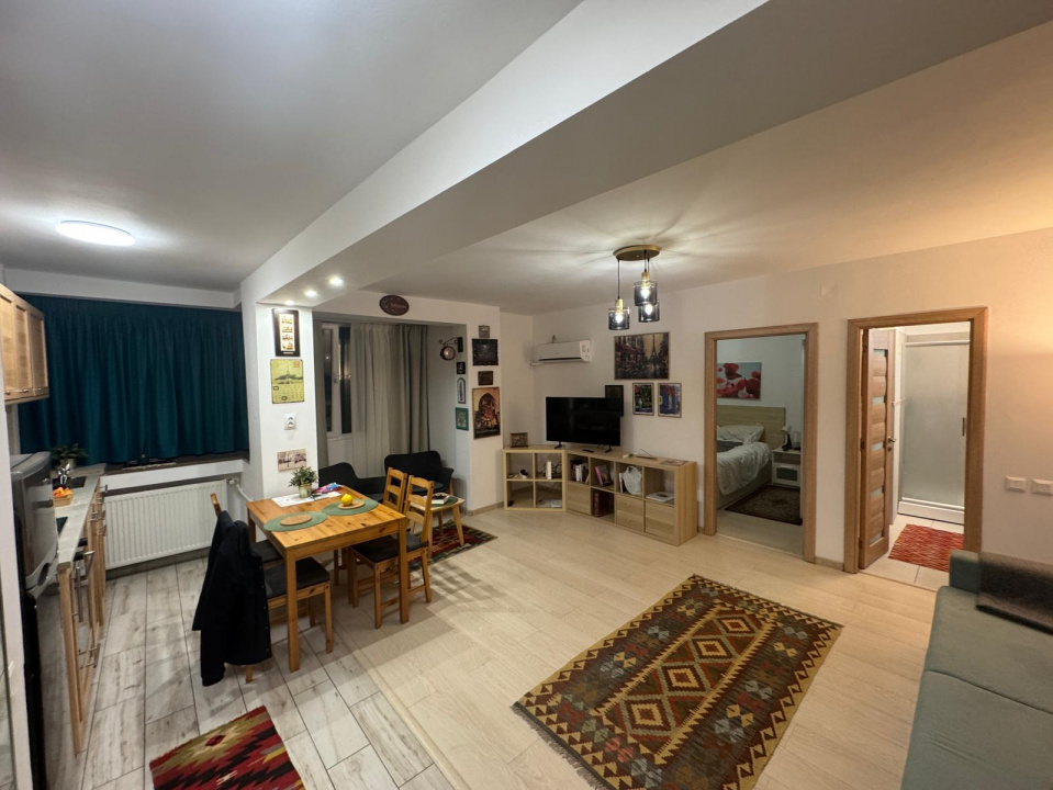 Închiriez apartament 2 camere – ultracentral, Bulevardul Nicolae Bălcescu 33–35