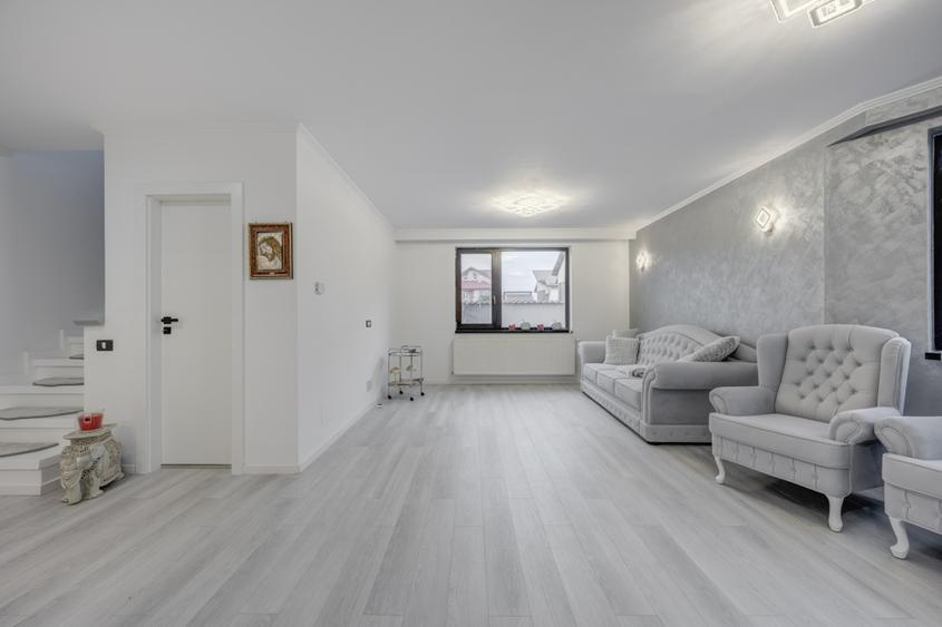 Vă propunem spre vânzare o vilă superbă cu 4 camere Prelungirea Ghencea - Latin