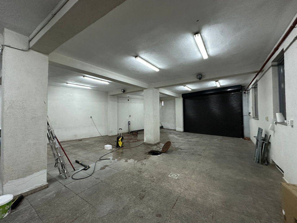 Vă propunem spre vânzare o clădire de birouri situată în zona Cotroceni