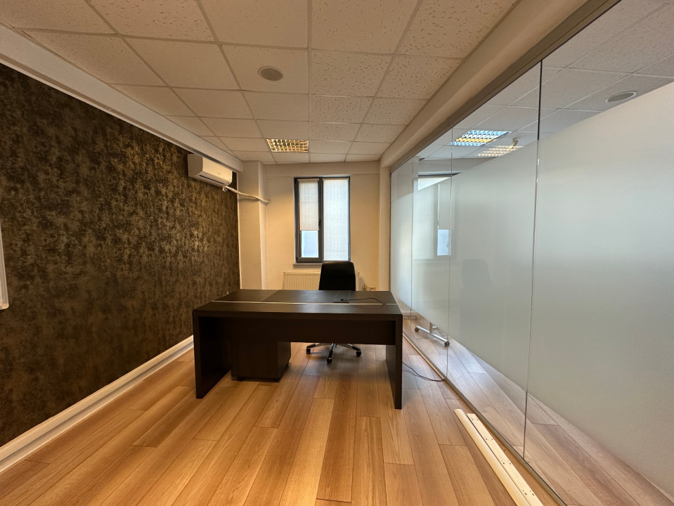 Vă propunem spre vânzare o clădire de birouri situată în zona Cotroceni