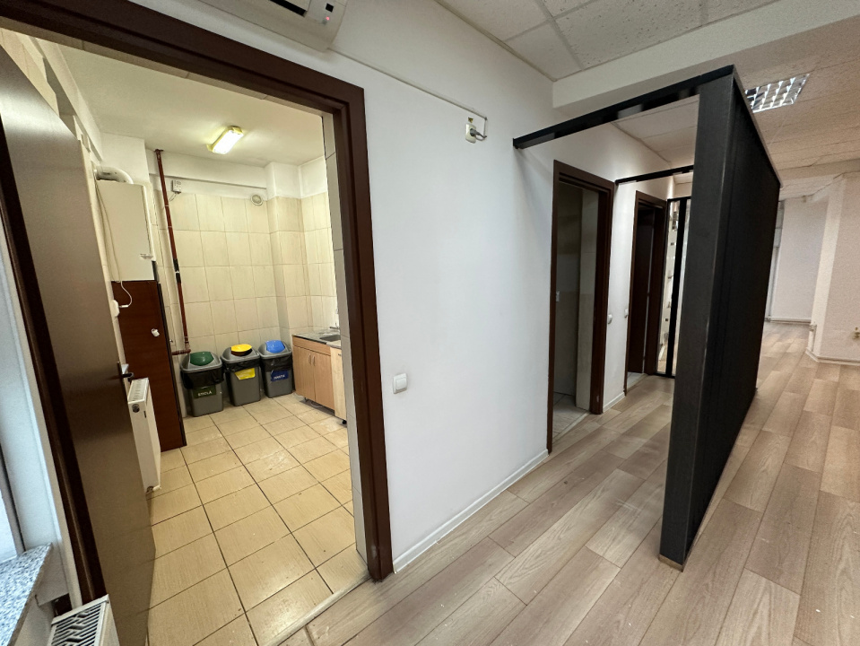 Vă propunem spre vânzare o clădire de birouri situată în zona Cotroceni