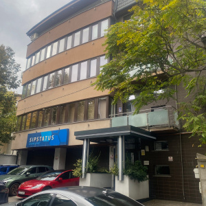 Vand o clădire de birouri,cabinete..etc. situată în Cotroceni ,zona exclusivista