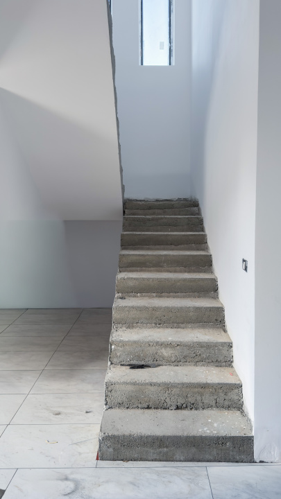 Povestea unei case care așteaptă să devină „acasă”