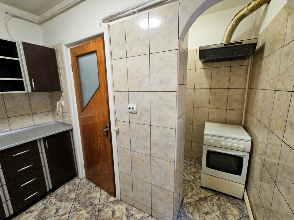 BERCENI - PIATA RESITA, 3 CAMERE 73 MP TOTAL, CENTRALA PROPRIE!