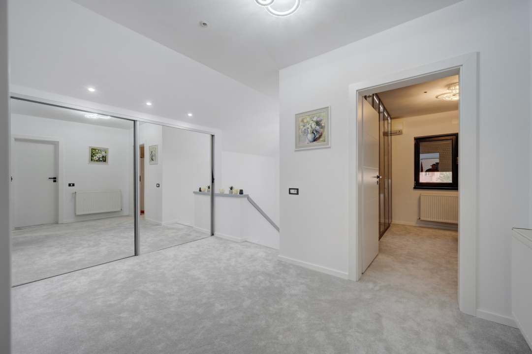 Drumul Taberei - Prelungirea Ghencea - str Maracineni  - Vilă cu piscină 