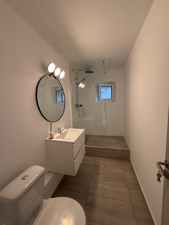 Apartament 3 camere, Nerva Traian, plan secund