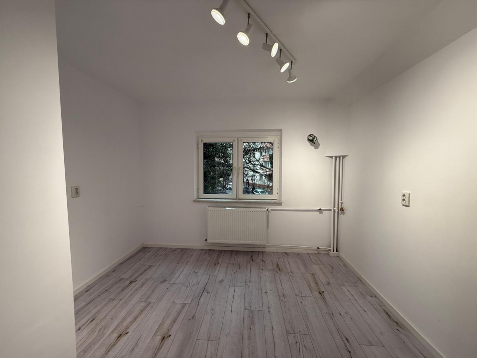 Apartament 3 camere, Nerva Traian, plan secund