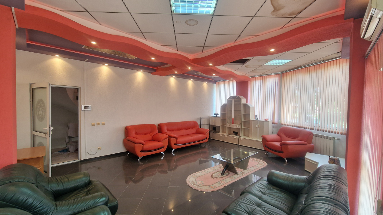 Vila individuala , B-dul Pieptanari, acceptam si cazre muncitori !