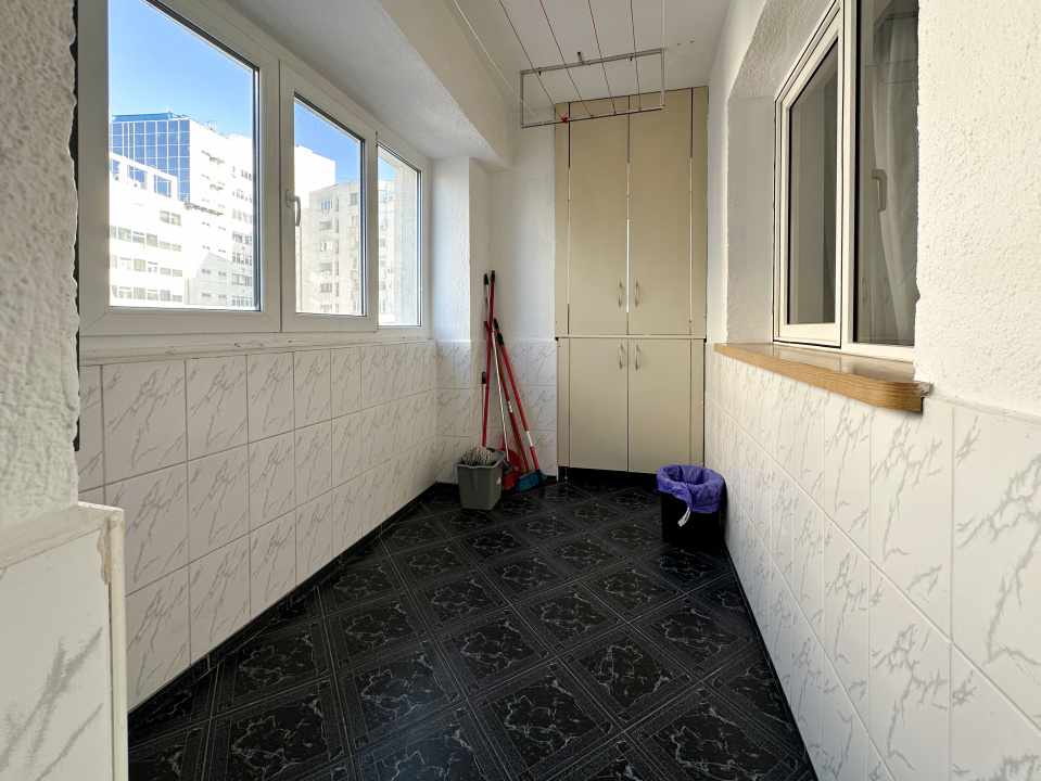 Prestanță în inima capitalei cu vedere la Dâmbovița, langa Metrou