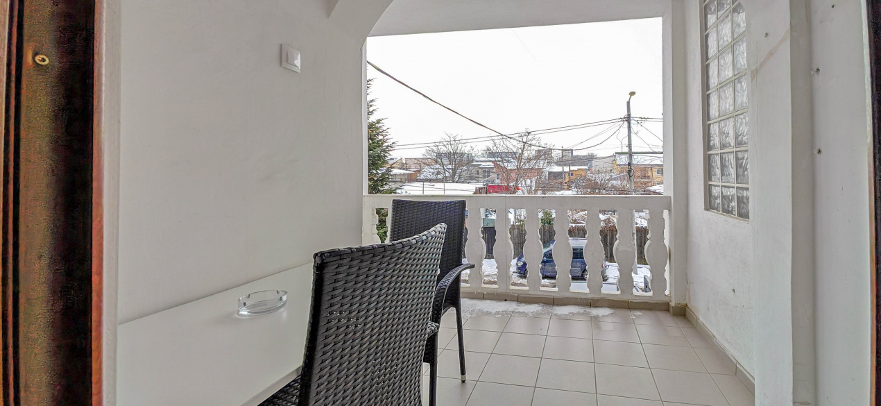 Casă 5 camere renovată 2025, curte+parcare, Rahova