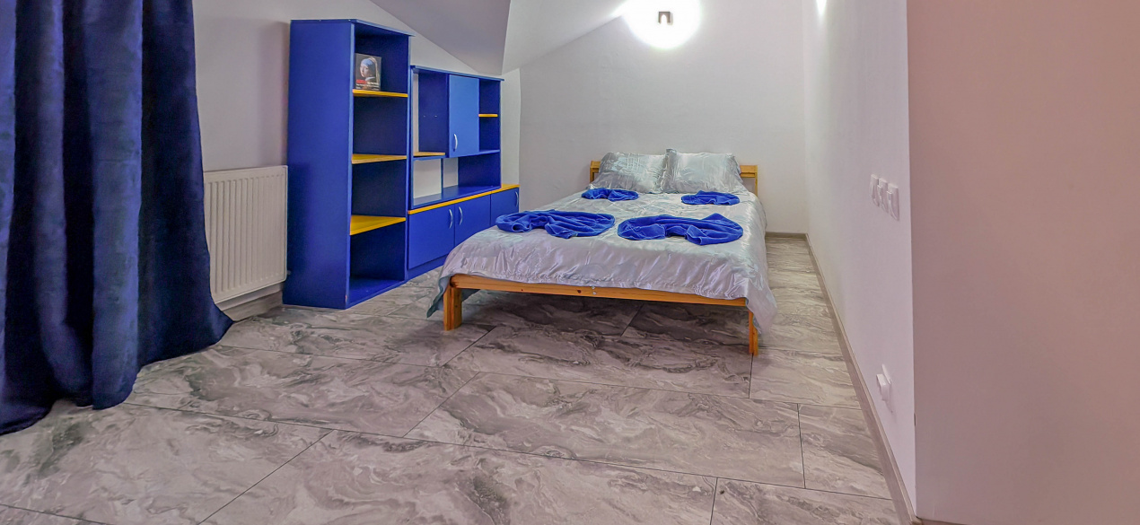 Casă 5 camere renovată 2025, curte+parcare, Rahova