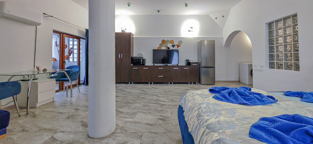 Casă 5 camere renovată 2025, curte+parcare, Rahova